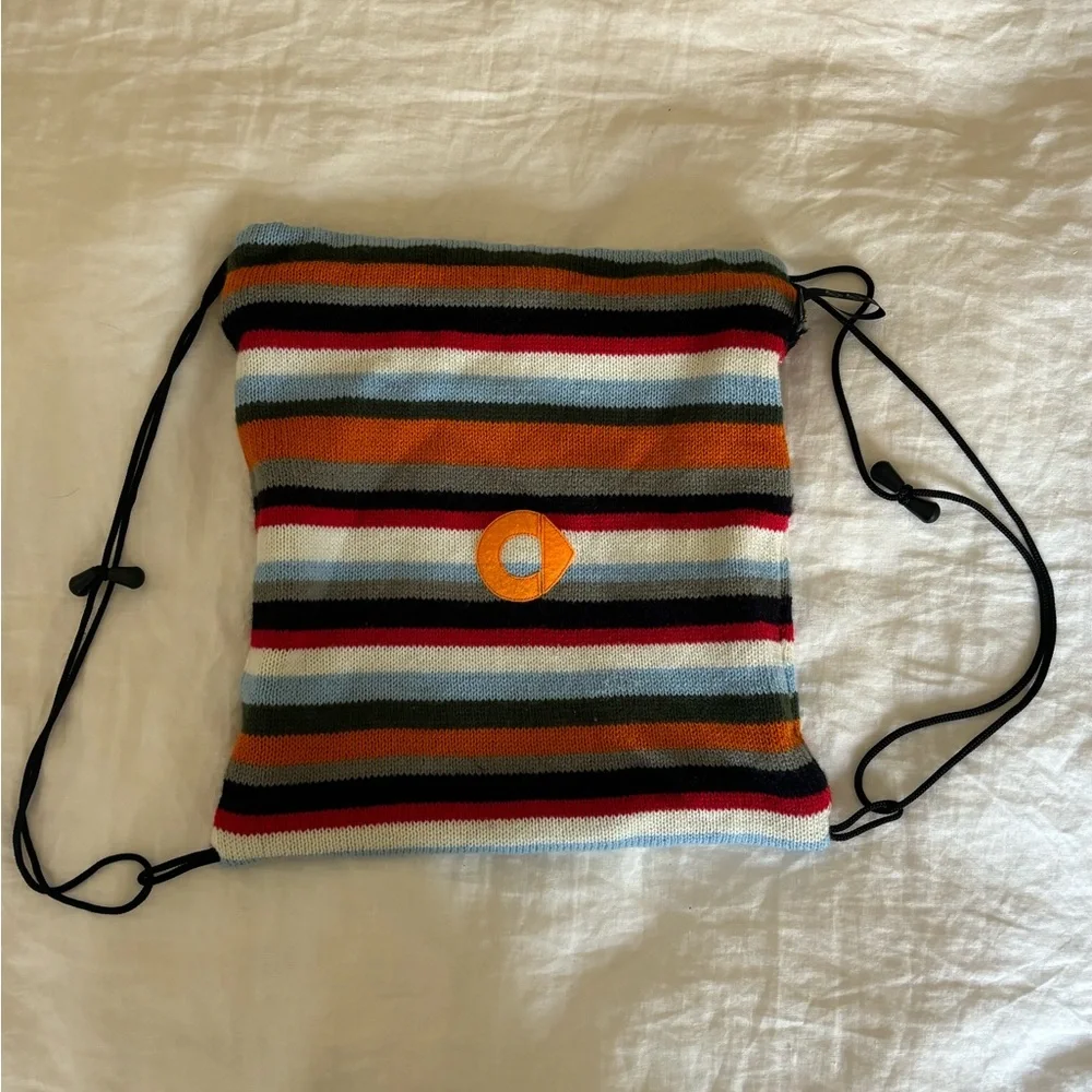 Knitted Drawstring Bag - Picture 4 of 8